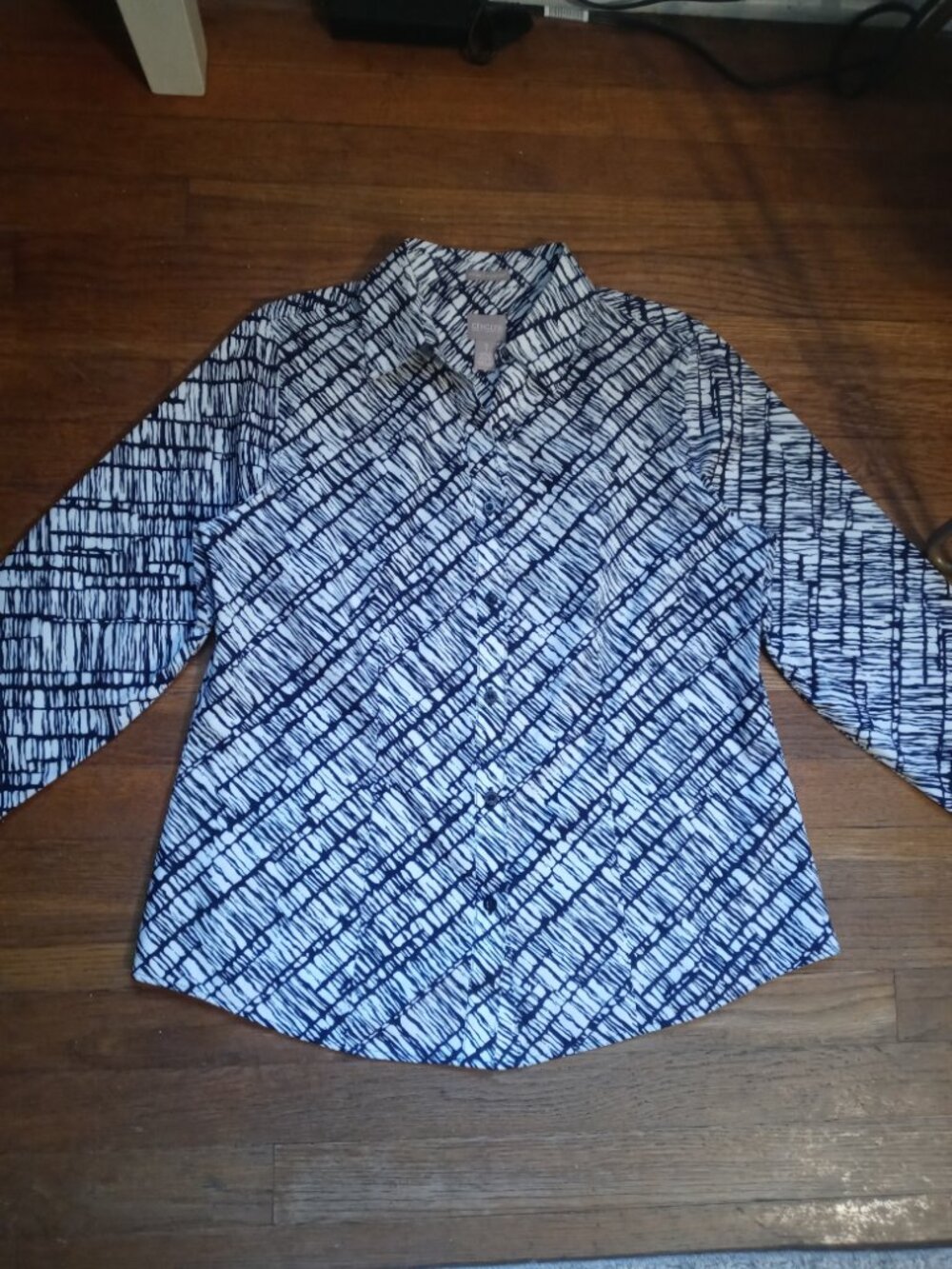 CHICO'S wrinkle resistant long sleeve cotton shirt (1/US8)